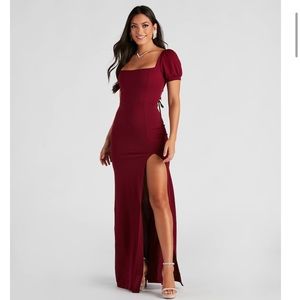 Long formal dress from Windsor with tags